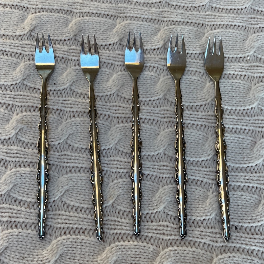 5 VTG Oneida Northland Dardanella stainless steel cocktail/seafood fork flatware